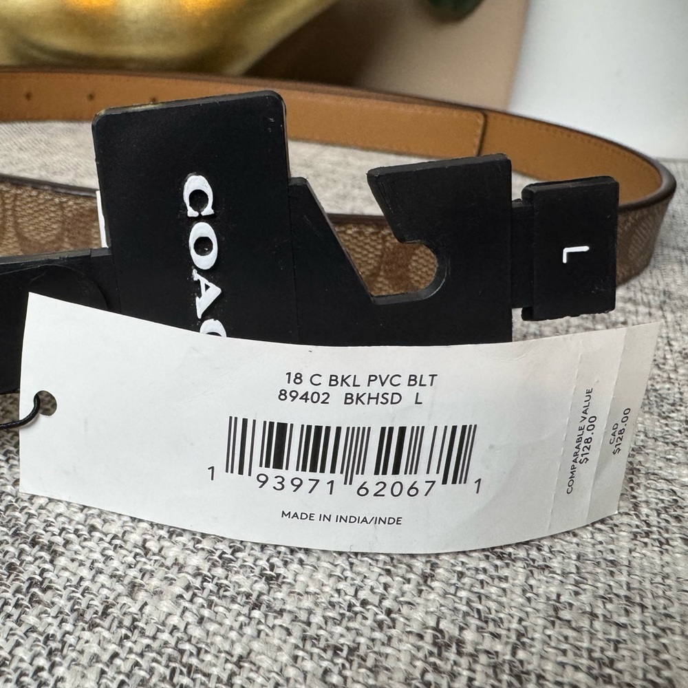 $79(PRICE FIRM) COACH Signature Buckle, Belt 18Mm